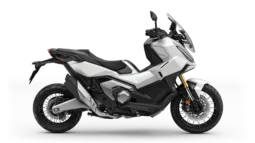 Honda X-ADV 750 lleno