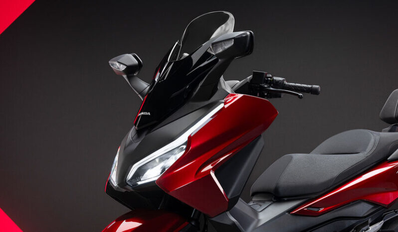 Honda Forza 350 lleno