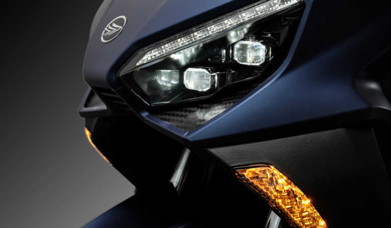 Keeway Vieste 300 lleno