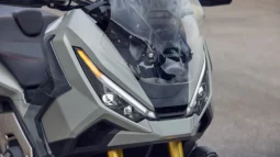 Honda X-ADV 750 lleno