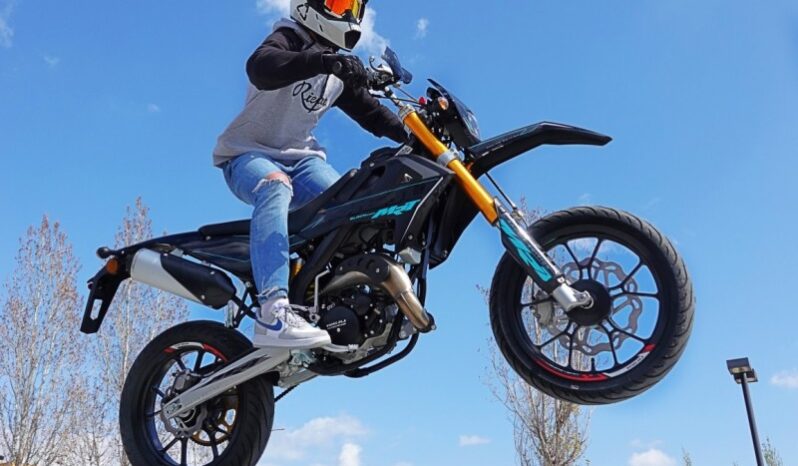 Rieju MRT SM Pro Black Series lleno