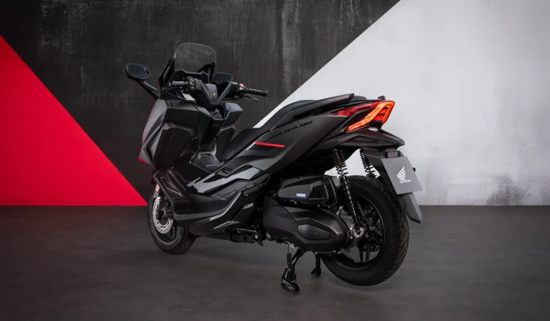 Honda Forza 350 lleno