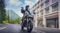 Honda X-ADV 750 lleno