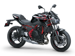 Kawasaki Z650 lleno