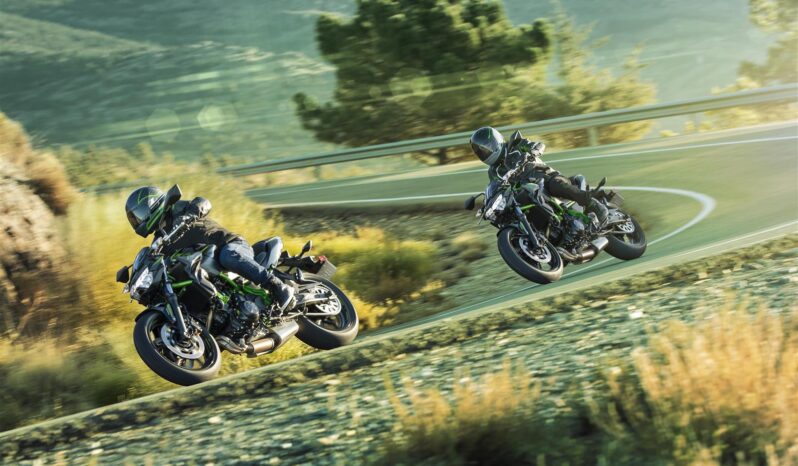 Kawasaki Z650 lleno