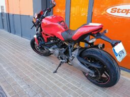 Ducati Monster 821 lleno