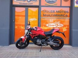 Ducati Monster 821 lleno