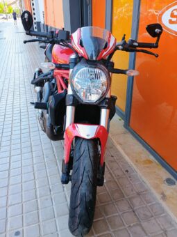 Ducati Monster 821 lleno