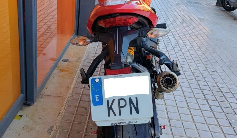 Ducati Monster 821 lleno