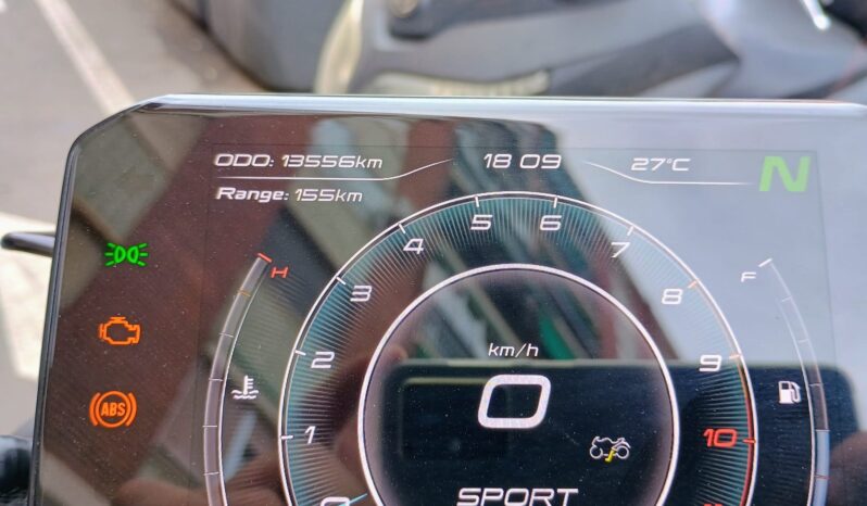 CF Moto 800 NX Sport lleno