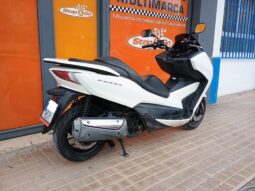 Honda Forza 300 lleno