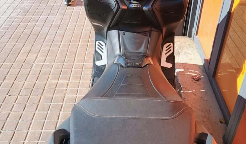 Yamaha Tmax 560 Tech Max lleno