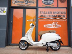 Vespa Primavera 50 4t 2022 lleno