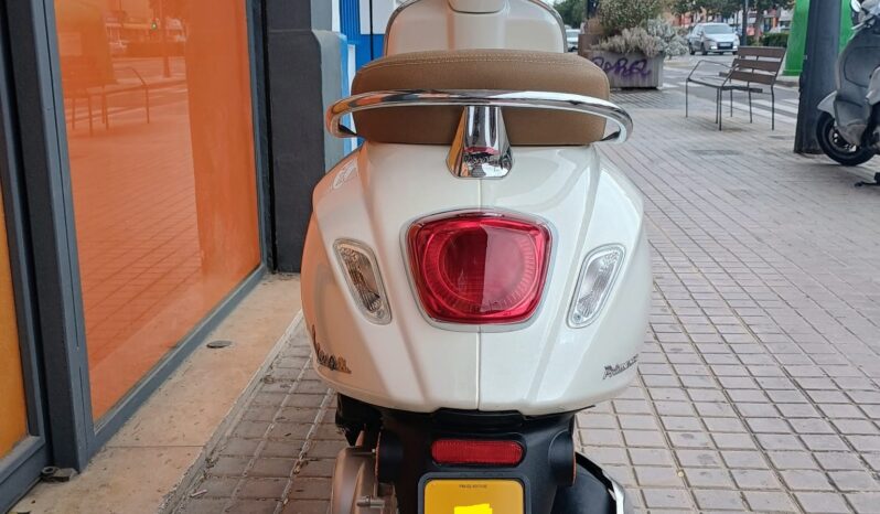 Vespa Primavera 50 4t 2022 lleno