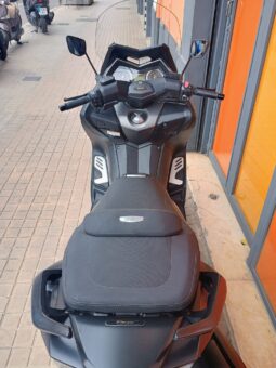 Yamaha Tmax 530 Iron Max lleno