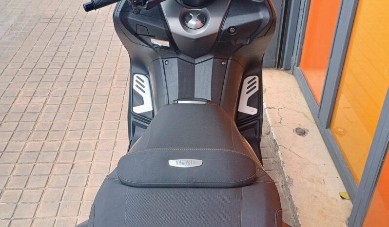 Yamaha Tmax 530 Iron Max lleno