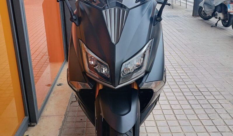 Yamaha Tmax 530 Iron Max lleno
