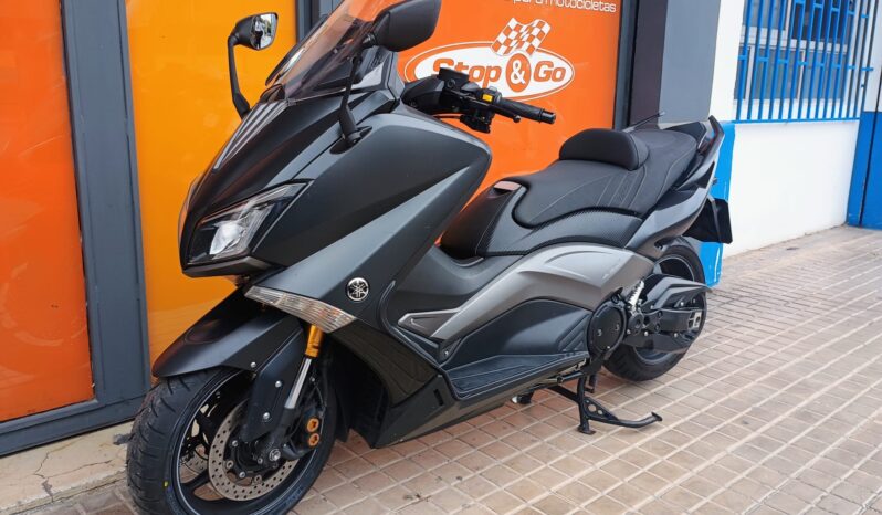 Yamaha Tmax 530 Iron Max lleno