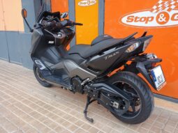 Yamaha Tmax 530 Iron Max lleno