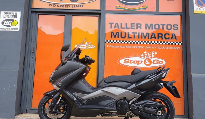 Yamaha Tmax 530 Iron Max lleno