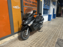 Piaggio X-EVO 125 lleno
