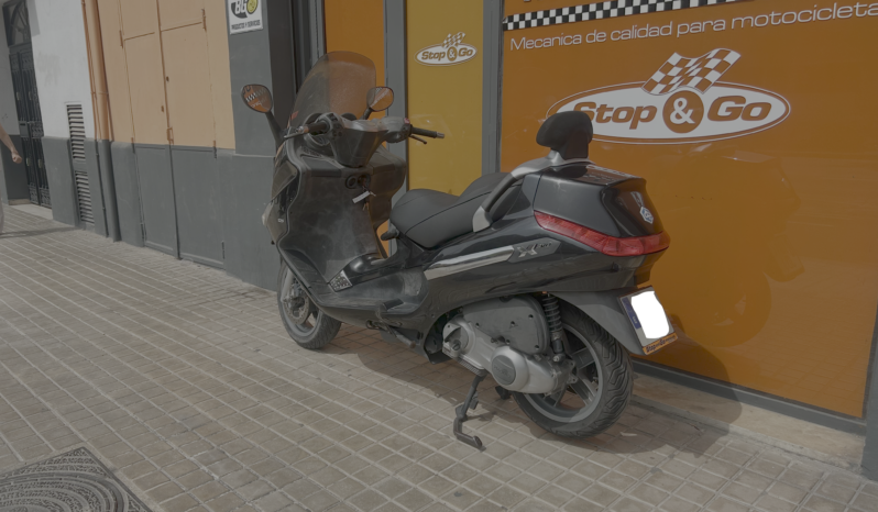 Piaggio X-EVO 125 lleno