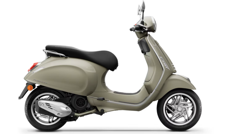 Vespa Primavera 125 lleno